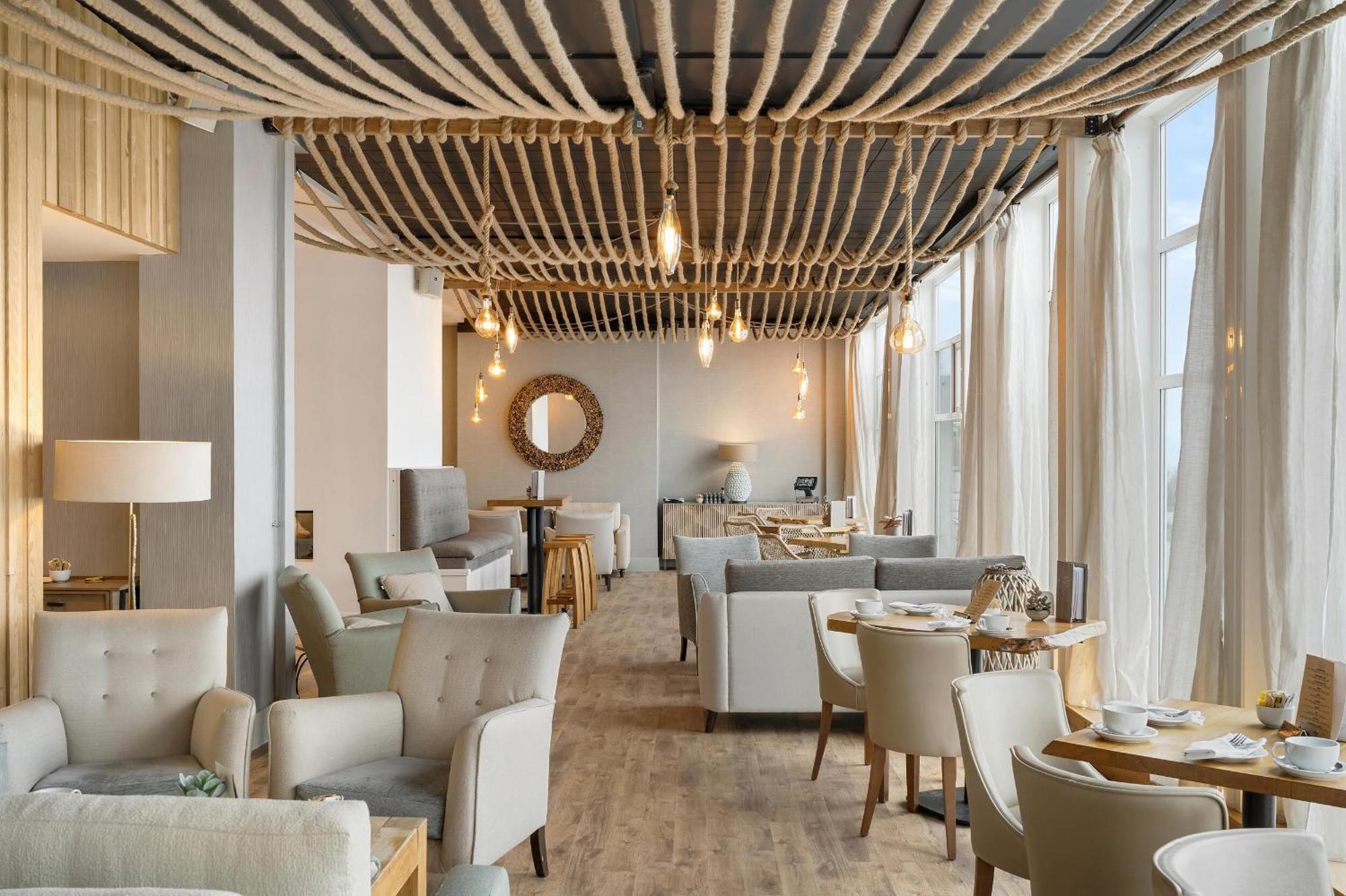 Fistral Beach Hotel And Spa - Adults Only Newquay  Bagian luar foto