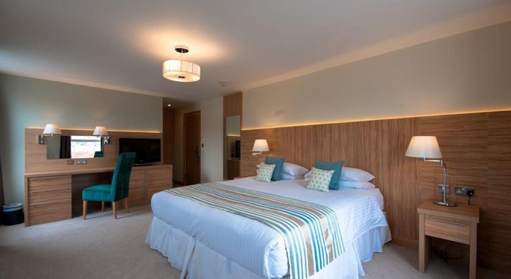 Fistral Beach Hotel And Spa - Adults Only Newquay  Bagian luar foto