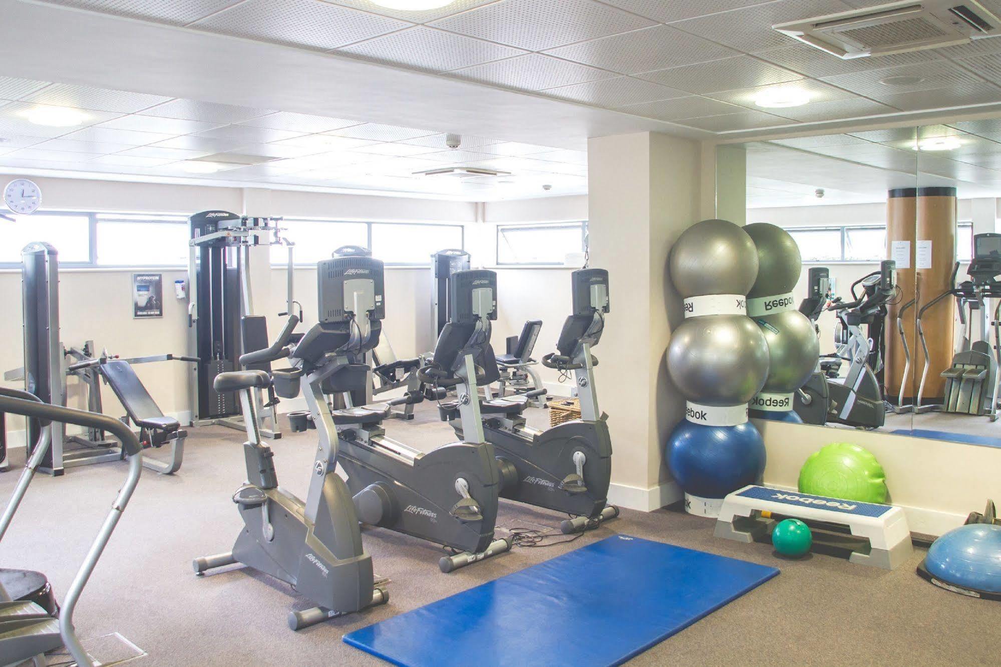 Fistral Beach Hotel And Spa - Adults Only Newquay  Bagian luar foto